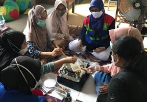 Kelompok Mariojela Ubah Minyak Jelantah Jadi Lilin