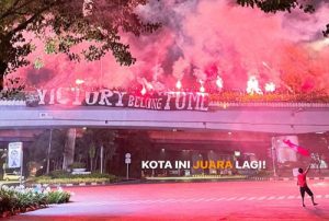 Amuk Sepak Menyepak Dengan dan Tanpa Bola