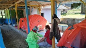 Kampung Bantar Peundeuy, Garut, Hadirkan, Isoman Unik di Tengah Sawah