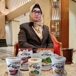 Ayu Prameswari, Jalani Vegetarian, Jualan Abon Vegetarian