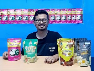 Zainal Abidin Suarja, Budi Daya dan Olah Tiram Jadi Camilan Modern