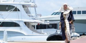 Banyuwangi Gelar Peragaan Busana Muslim di Dermaga Yatch