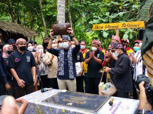 Desa Wisata Selasari, Panorama Goa, River Tubing hingga Krispi Pakis