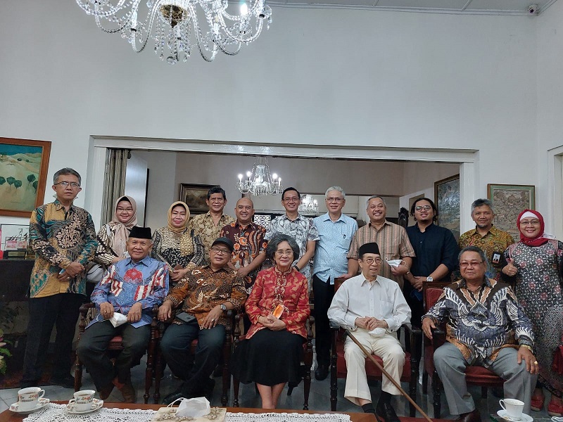 Forkom KBI: Prabowo Tepat Angkat Ferry Juliantono, Arah Kebijakan Koperasi Harus Kembali ke Rel