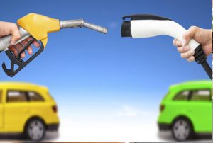 Evolusi Indutri Otomotif ke Kendaraan Bermotor Listrik, Siapa Untung Siapa Buntung ?
