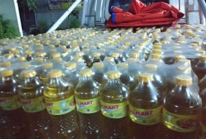 Pasutri Timbun 9.600 Liter Minyak Goreng (317)