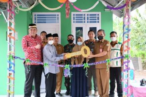 Kisah Pasutri Sarbini-Icih Dapat Berkah HRSH Berkat Doa