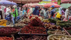Harga Di Pasar Parung Tetap Tinggi Akibat Momen Lebaran