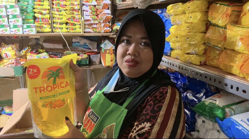 Penjualan Eceran Naik Secara Tahunan, tapi Terkontraksi Secara Bulanan