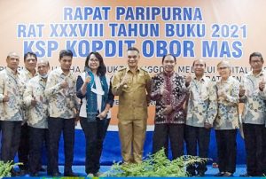 Markus Menando Pimpin KSP Kopdit Obor Mas
