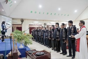 Kadis Koperasi dan Nakertrans NTT Lantik Pengurus dan Pengawas Obor Mas 2022-2025