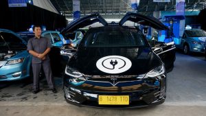 Blue Bird Sediakan Taksi Listrik Indonesia