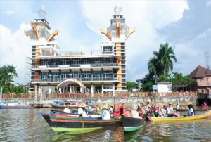 Lima Abad Pesona Kemilau Intan Martapura