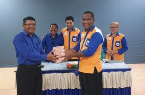 Kopdit Obor Mas Serahkan Dana Solidaritas Rp300 juta