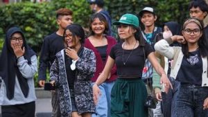 Menparekraf Sediakan Ruang Ekspresi Fashion Bagi Kaum Remaja