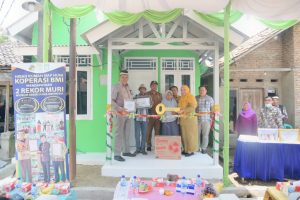 Usai Terima Rumah Gratis Kopsyah BMI, Minah Banjir Hadiah