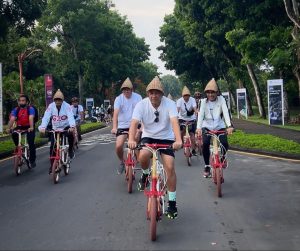 MenKopUKM Apresiasi Sepeda Goro Wujud Green Mobility Karya Anak Bangsa