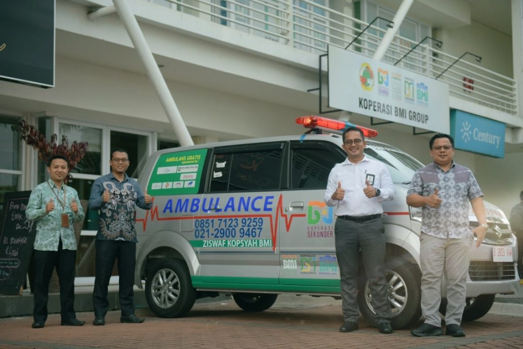 10 Ambulan Gratis Koperasi BMI Grup Siap Layani Anggota dan Kaum Dhuafa