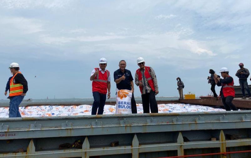Jaga Stabilitas Harga, 200 Ribu Ton Beras Impor Tiba di Tanjung Priok