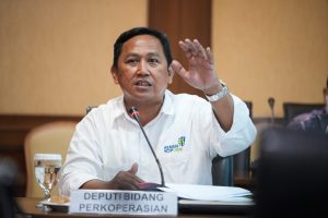 KemenKopUKM Ajak Guru Besar UNS Diskusi Draf RUU Perkoperasian