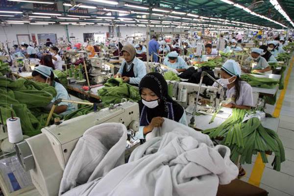 Perusahaan Tekstil PHK 60 Ribu Tenaga Kerja