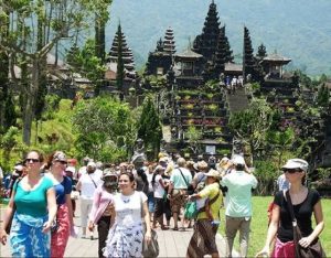 Libur Nataru 2023 Kunjungan Wisatawan Meningkat 70 Persen