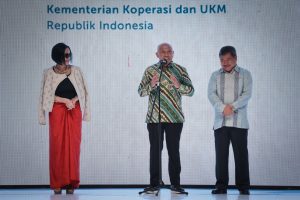 Dukung UMKM Kulit Mendunia, KemenKopUKM Bersama Pemda Garut Bangun Factory Sharing