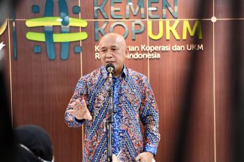 KemenKopUKM Perkirakan Impor Pakaian Ilegal Capai Rp100 Triliun, Sebabkan Industri Lokal Merugi