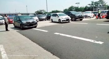 PT Jasamarga Transjawa Tol Lakukan Contraflow dari KM 36 s.d KM 68 Arah Cikampek Jalan Tol Jakarta-Cikampek