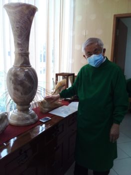 Cara Satyanegara Atasi Mumet di Tengah Kesibukan Tangani Pasien