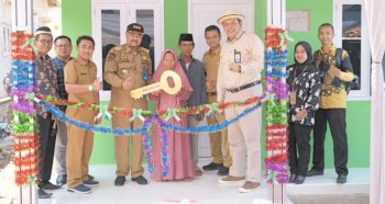 Kopsyah BMI Beri Kado Spesial, Rumah Gratis Ke 402 Buat Buruh Pengepul Limbah