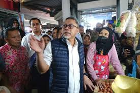 Tinjau Pasar di Semarang, Mendag: Secara Nasional Harga Bapok Terpantau Turun