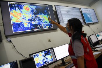 BMKG Imbau Masyarakat Waspadai Potensi Cuaca Ekstrem di Periode Natal dan Tahun Baru