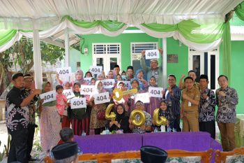 Kopsyah BMI Serahkan Rumah Gratis ke 404 Buat Pencari Barang Bekas di Desa Situ Gadung