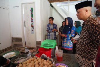 Atas Program Pembinaan Usaha KKP, UMKM Sapta Sukses Kelola Pempek