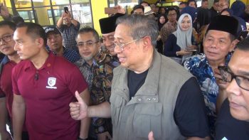 Di Tegal SBY Nikmati Sate Enggan Bicara Cawapres Anies