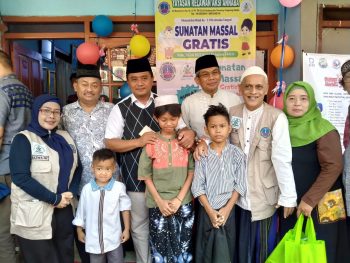 Sambut Milad ke-5, YRA Annaba Bersama Tim Super Ring SMI Gelar Bakti Sosial Sunatan Massal Gratis