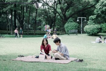 Original Series Cinta Dua Masa: Perjalanan Prilly Latuconsina dan Pradikta Wicaksono Kembali ke Masa Lalu