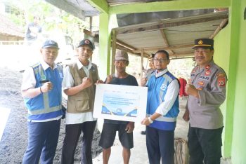 Jasa Marga Salurkan Bantuan Material Bangunan Untuk Korban Gempa Yogyakarta