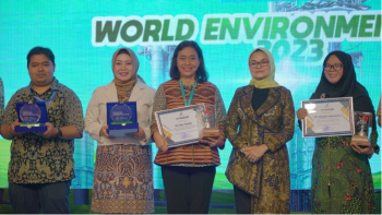 Bio Farma Raih Penghargaan Titanium dari Badan POM