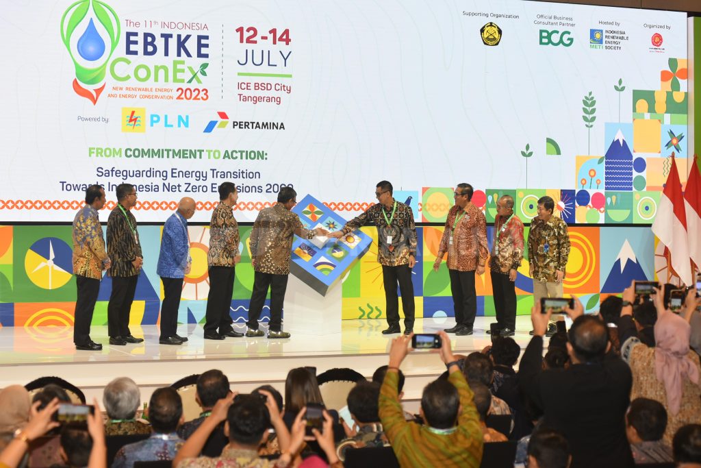 Pertamina Teken 13 MoU Pengembangan EBT di EBTKE ConEx 2023