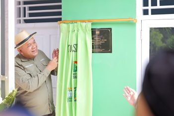 Kopsyah BMI Kembali Serahkan Hibah Rumah di Subang