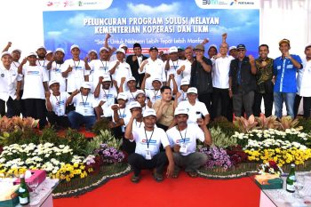 MenKopUKM Resmikan SPBUN Di Pekalongan