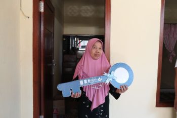 Kolaborasi Pemkot Surabaya-IKA ITS Rehab Rumah Warga Miskin