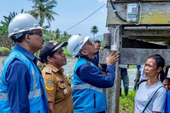 Lagi, 1.673 Rumah Keluarga Kurang Mampu dapat Sambungan Gratis dari Pegawai PLN
