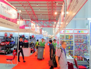 Pemasaran Produk Mainan Indonesia di PLBN Lewat Pameran