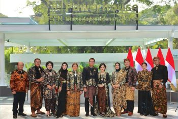 HBN di Istana Negara, Direksi PLN Kenakan Paduan Busana Solo dan Yogyakarta