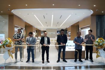 OPPO Experience Store Tawarkan Berbagai Produk Inovatif