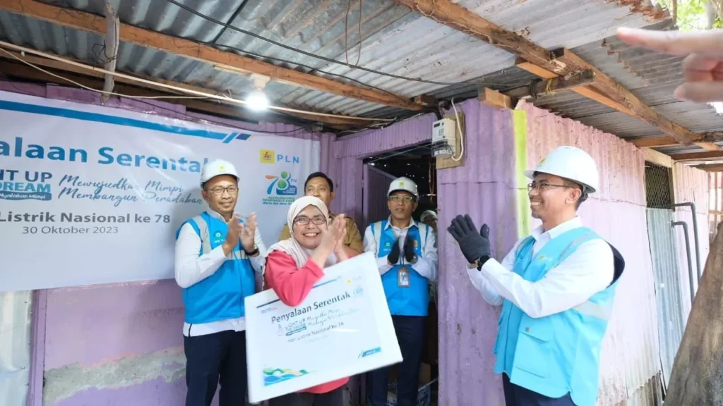 Penyambungan Listrik Gratis,  PLN Adakan ‘Program Light Up the Dream’
