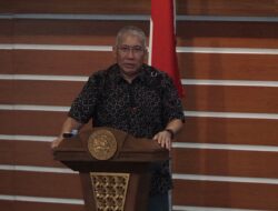 Dirut Bulog Klaim Bantuan Pangan Beras Menahan Laju Inflasi